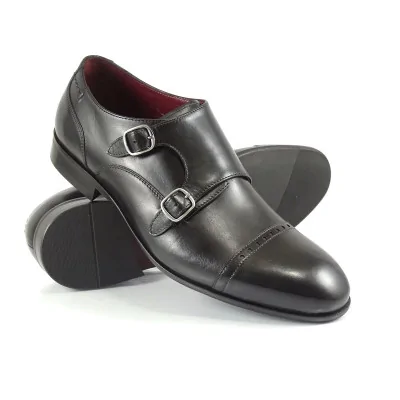 Czarne buty męskie double monk strap ze skóry naturalnej z dwiema klamrami i noskiem cap toe
