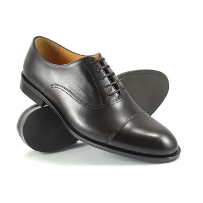 Czarne oxfordy skórzane eleganckie cap toe
