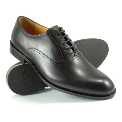 Czarne oxfordy plain toe Pilpol Prato